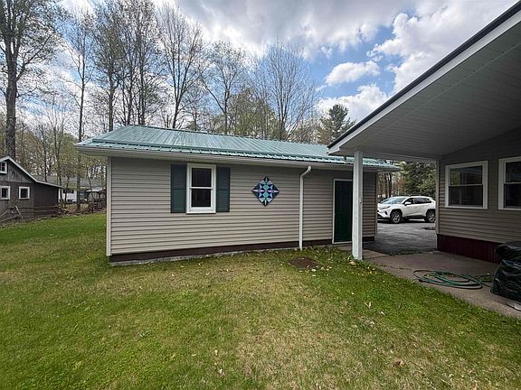 4th image of 384 Lake Rd