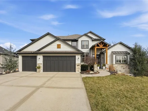 836 Old Hickory Rd, Greenwood, MO 64034