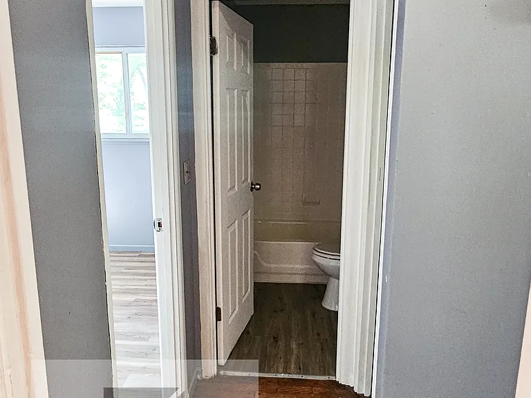 10728 Spring Garden Dr — Photo 13