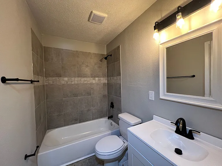 513 Marlowe Ave — Photo 9