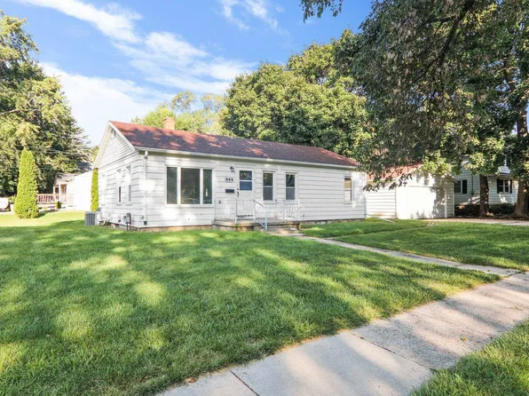 252 S Whiton St, Whitewater, WI 53190
