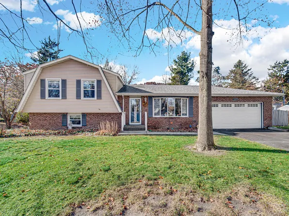 1220 Dogwood Dr, Chesterton, IN 46304