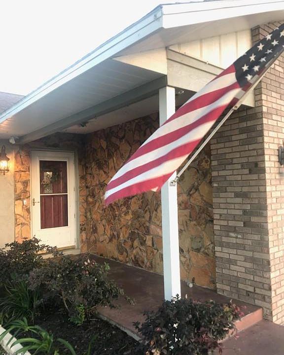 2nd image of 4765 NE 27th Ct