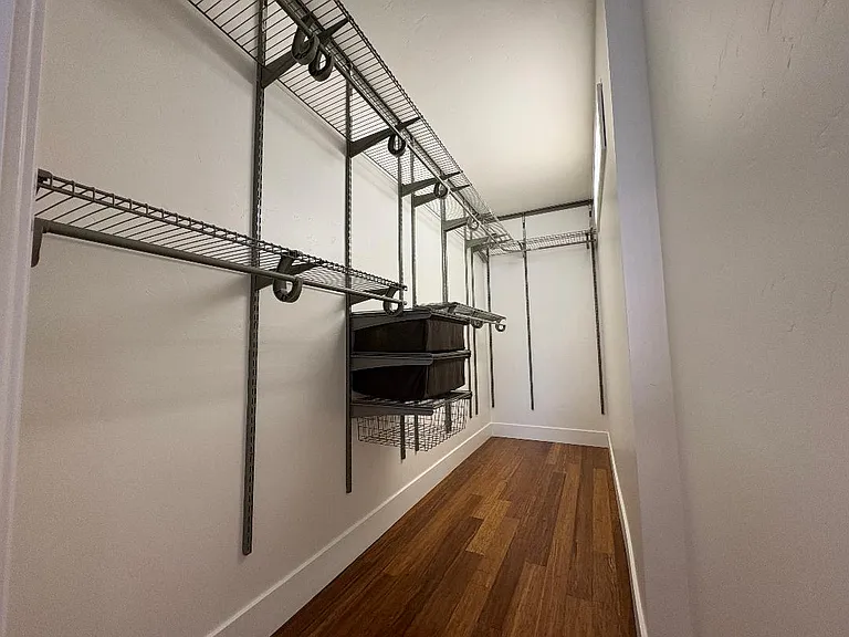 733 Kline St #107 — Photo 5