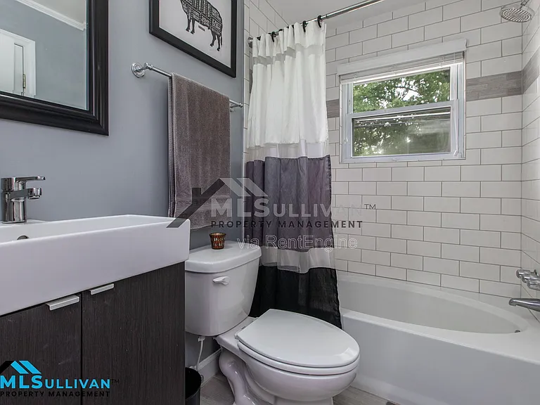 1021 Sedgefield St — Photo 21
