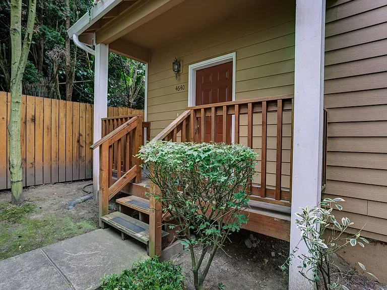 4628-4648 NE Lombard St — Photo 32
