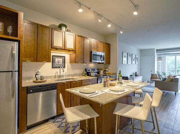 2841 Bryant Ave S APT 412