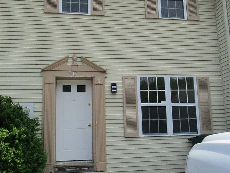509 Old Forge Dr — Photo 1