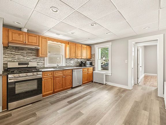 3rd image of 183-185 Liberty St