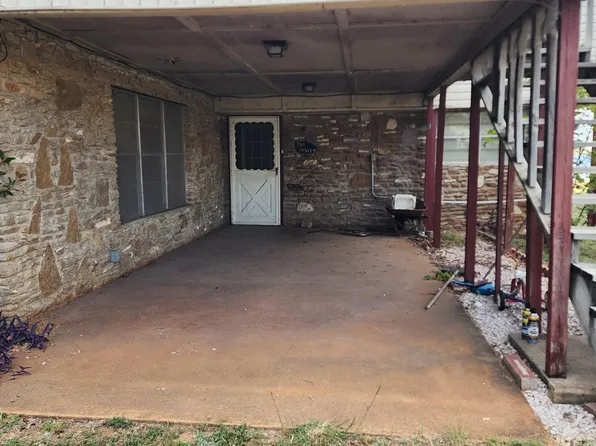 321 Bluebriar Ln, Tow, TX 78609
