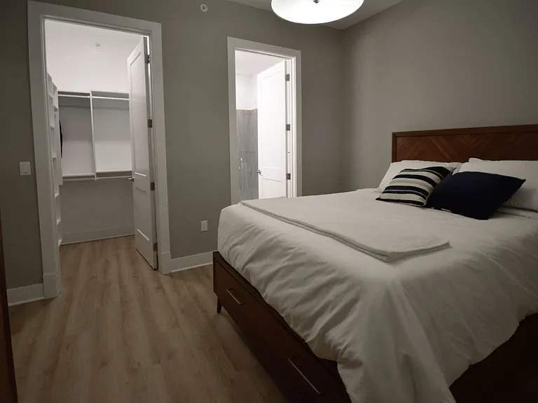 Cedar Valley Luxury Apartments — Photo 7