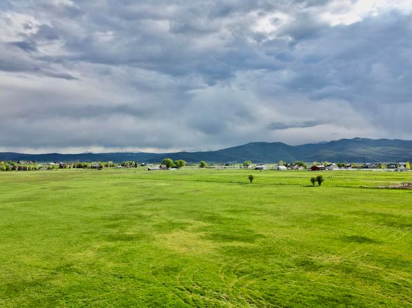 388 E Boulderville Rd, Kamas, UT 84036