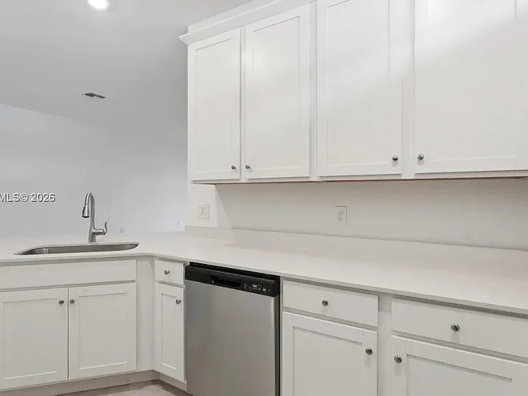 20511 Hazelnut Ct S #20511 — Photo 18