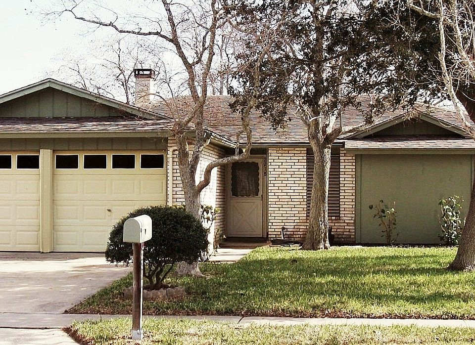 1st image of 2218 Meadowlight Pkwy