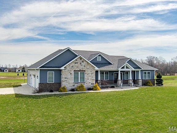 5th image of 6602 Golden Raintree