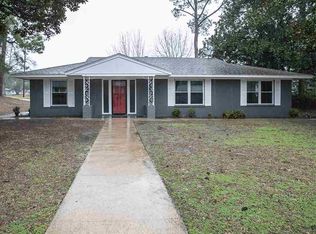 2100 Clubview Dr, Tyler, TX 75701
