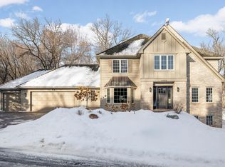 4902 Beacon Hill Rd, Minnetonka, MN 55345