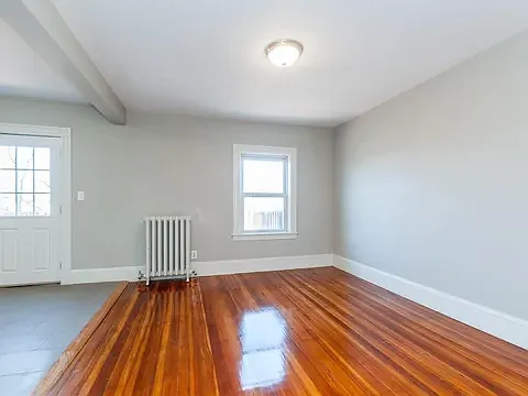 3 bed, 1262 sqft, $3,200 — Photo 4