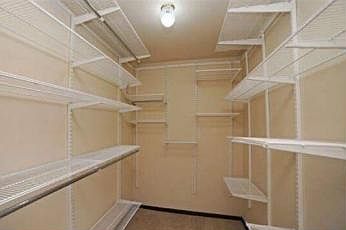 walk-in closet