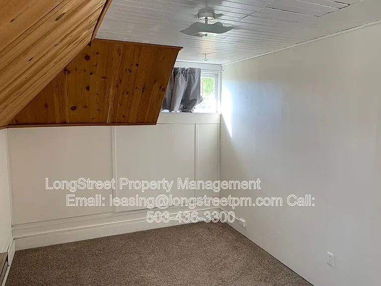 950 SW Jefferson Ave — Photo 22