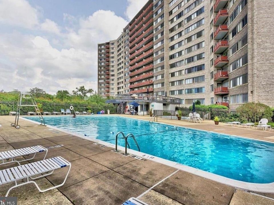 1st image of 5340 Holmes Run Pkwy Unit 419