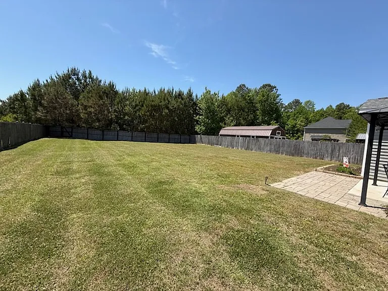 109 Lincolnton Ct — Photo 30
