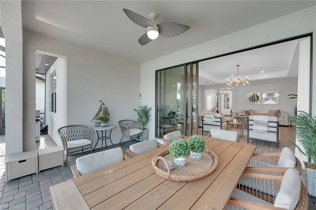4 bed, 3.0 bath, 2434 sqft, $8,500 — Photo 3