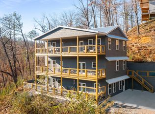139 Water Tower Rd, Gatlinburg, TN 37738