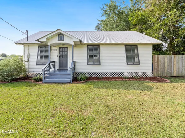 1025 Latiolais Loop, Breaux Bridge, LA 70517