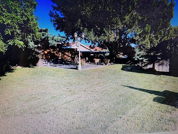 3rd image of 1529 Minden Dr