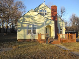 241 E Broadway Ave, Augusta, KS 67010