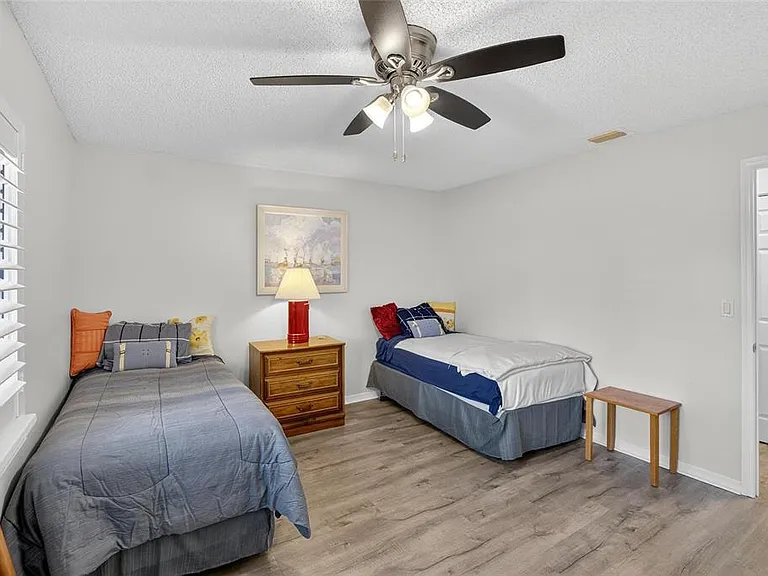 2221 Ivan Ct — Photo 27