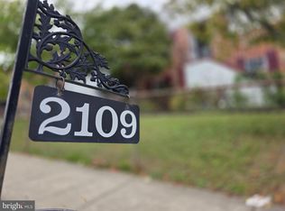 2109 S Lowell St, Arlington, VA 22204