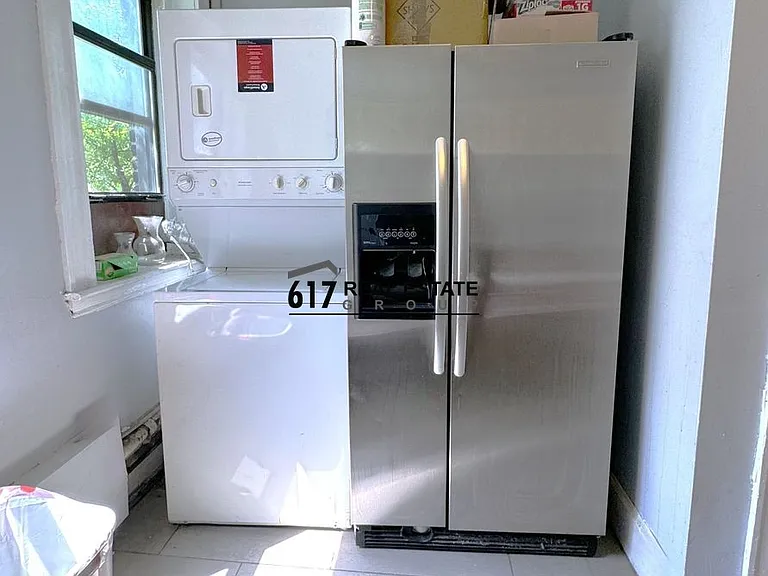 11 Royal St #3 — Photo 2