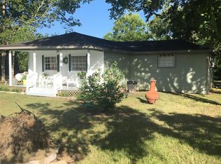 206 6th St, Sealy, TX 77474