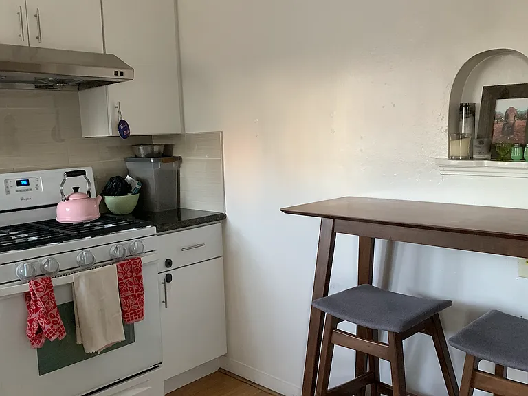 2336 Curtis St #B — Photo 4