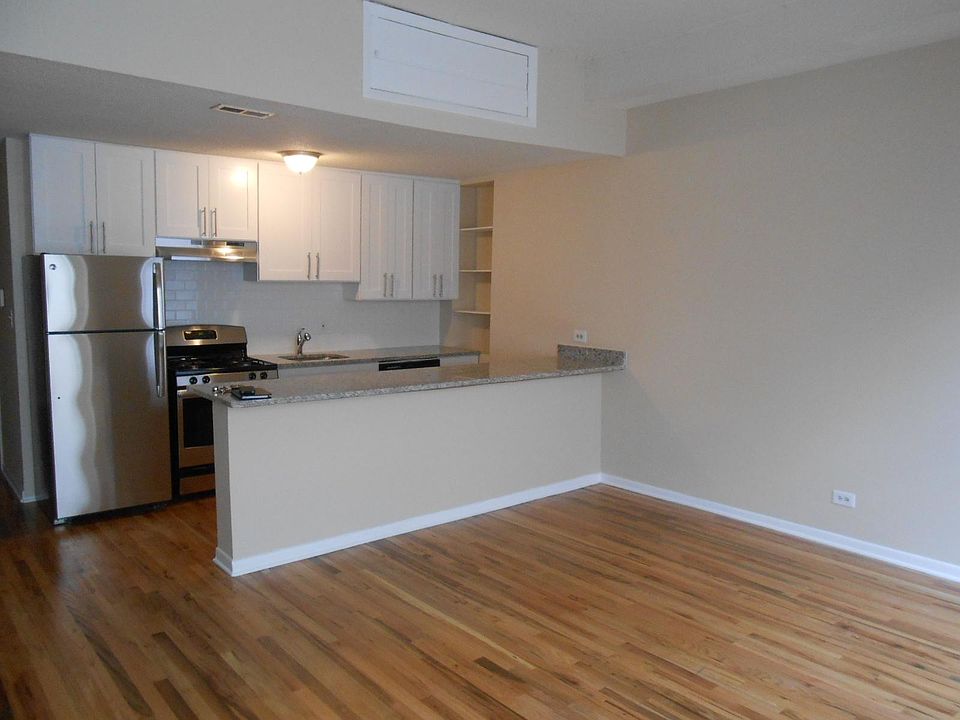1st image of 2523 N Lincoln Ave #K2