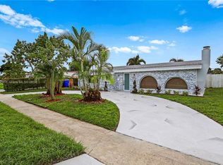 6510 Scott St, Hollywood, FL 33024