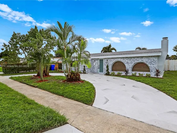6510 Scott St, Hollywood, FL 33024