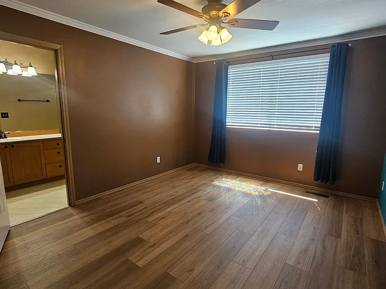 1288 NW Amanda Loop — Photo 10