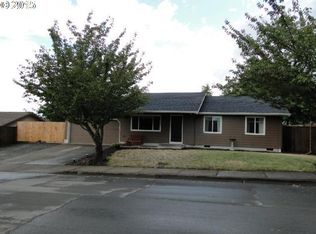 237 S 70th Pl, Springfield, OR 97478