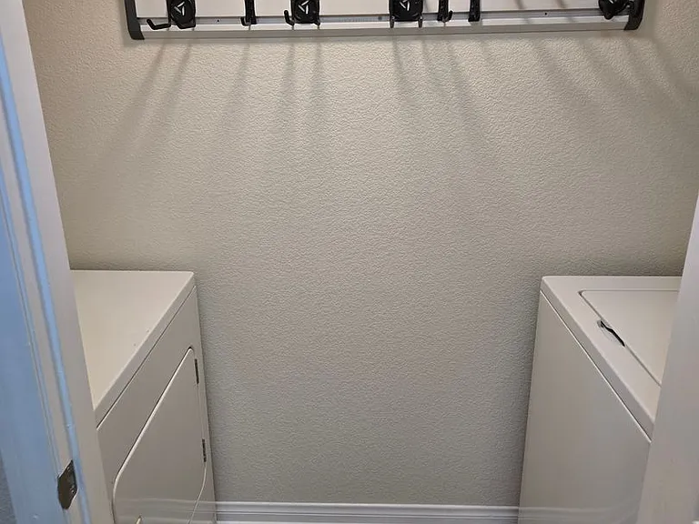 4400 S Jones Blvd #2103 — Photo 33
