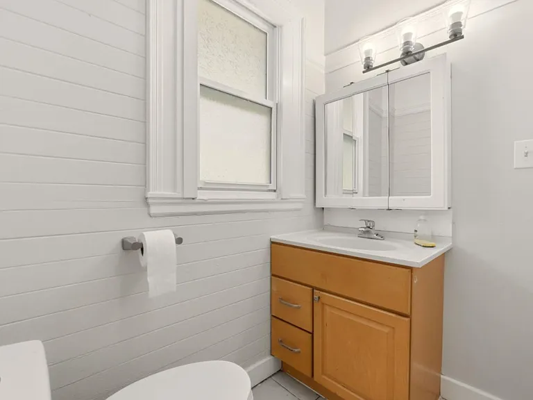 119 E Poplar Ave #3A — Photo 8