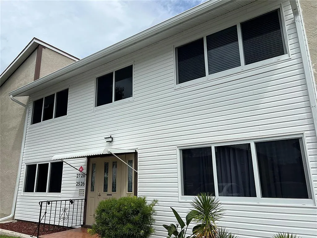 22481 Westchester Blvd — Photo 2