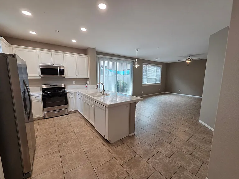 3603 Dunkirk Dr — Photo 4