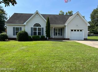 684 2nd St, Ayden, NC 28513