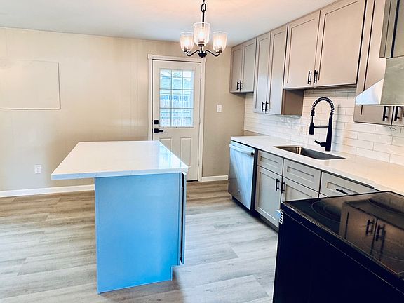 4th image of 10211 W 59th Pl #1