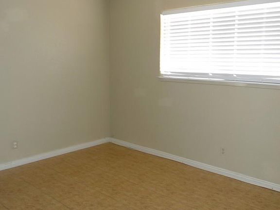3rd image of 14654 Mesa Dr
