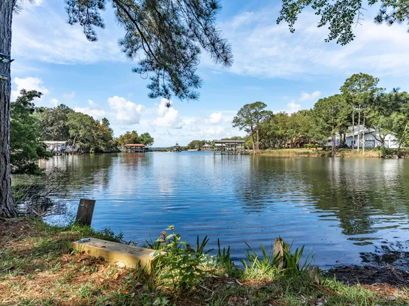 1112 Pin Oak Cir, Niceville, FL 32578