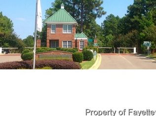 12 Broadlake Ln, Spring Lake, NC 28390